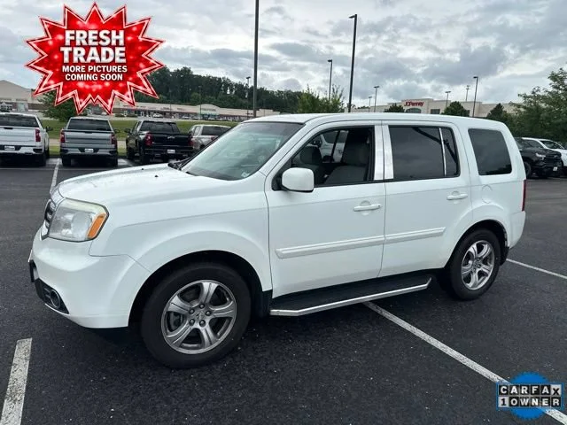 Used 2015  Honda EX image 1