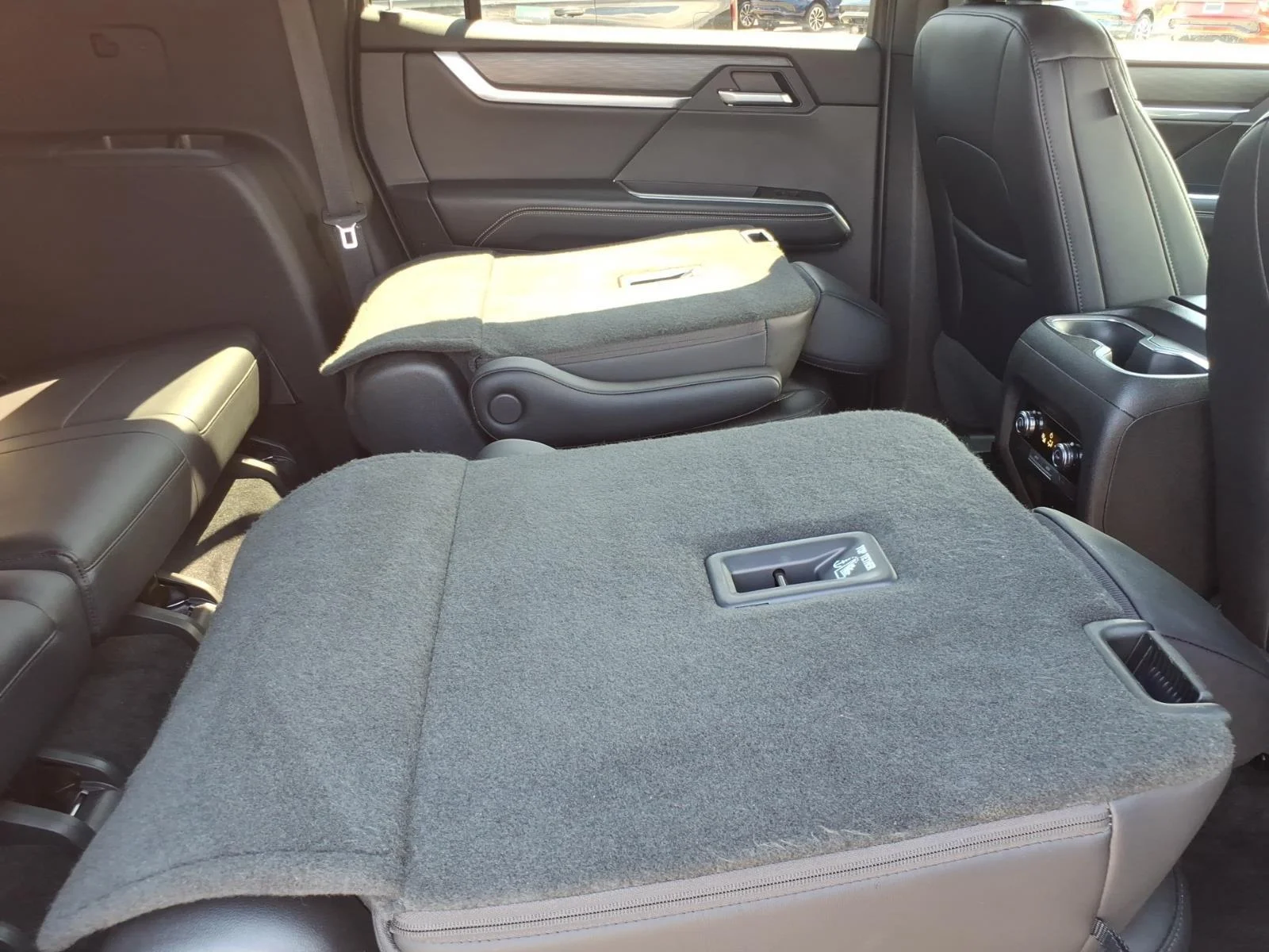 Used 2026 Summit White GMC AWD Elevation image 27
