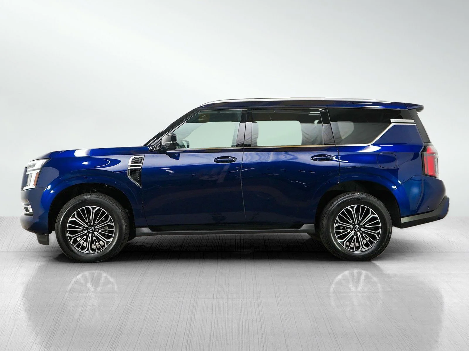 Used 2025 Nissan Armada Platinum with VIN JN8AY3EB9S9101999 for sale in Minneapolis, Minnesota