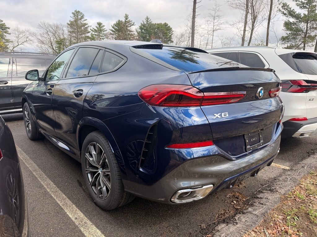 New 2027 Tanzanite Blue II Metallic BMW xDrive40i image 3
