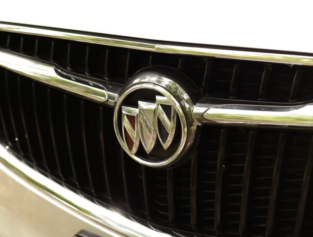 Used 2021 Includes Satin Nickel lower exterior accent color.) Buick Essence image 33