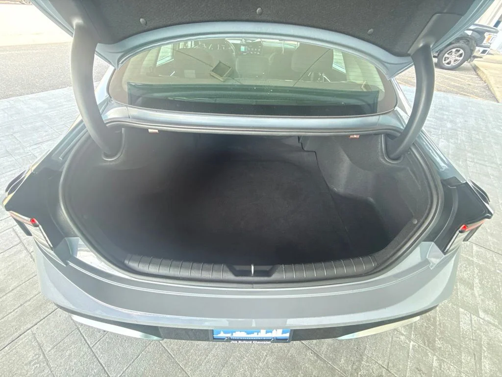 Used 2025 Blue Hyundai SEL image 45
