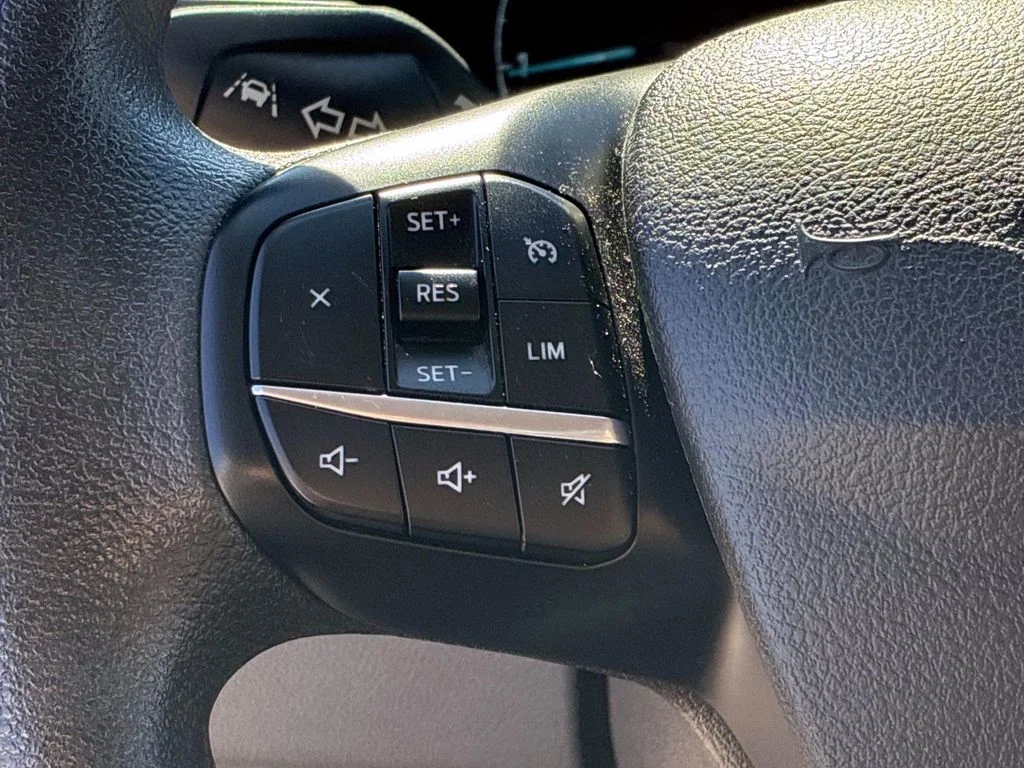 Used 2025 White Ford  image 22