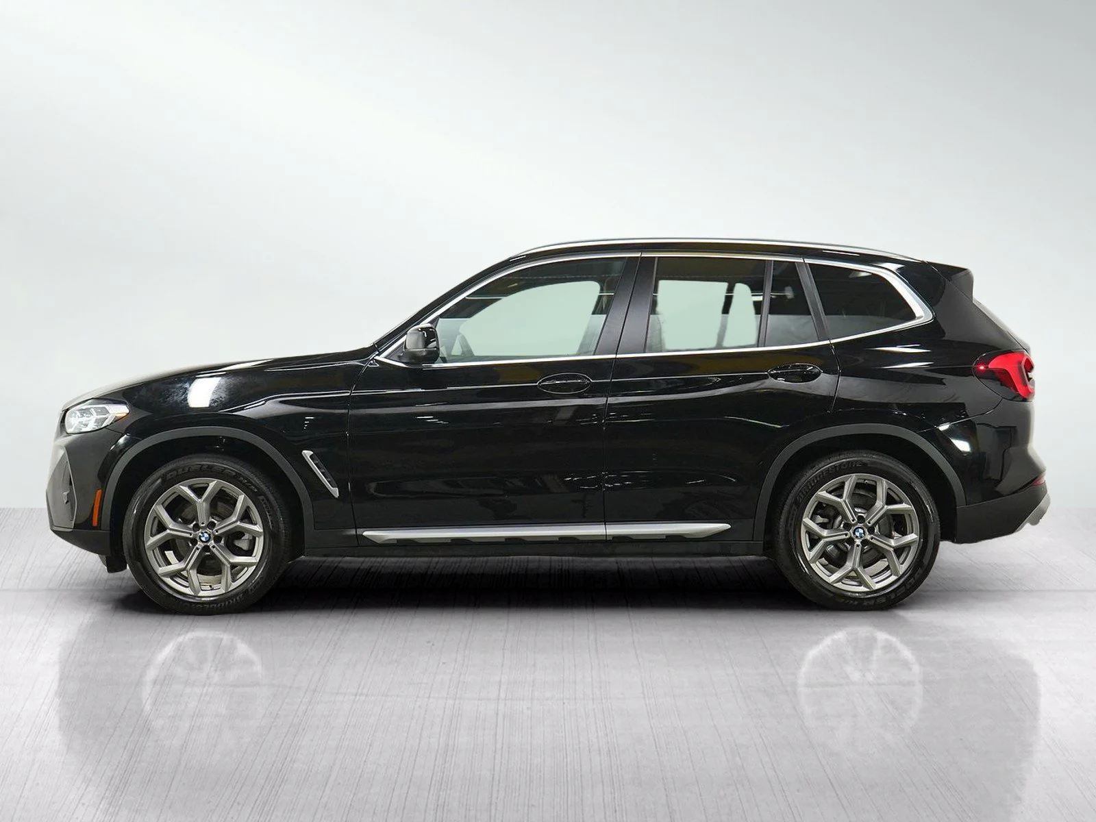 Used 2022 BMW X3 30i with VIN 5UX53DP05N9N07942 for sale in Burnsville, Minnesota