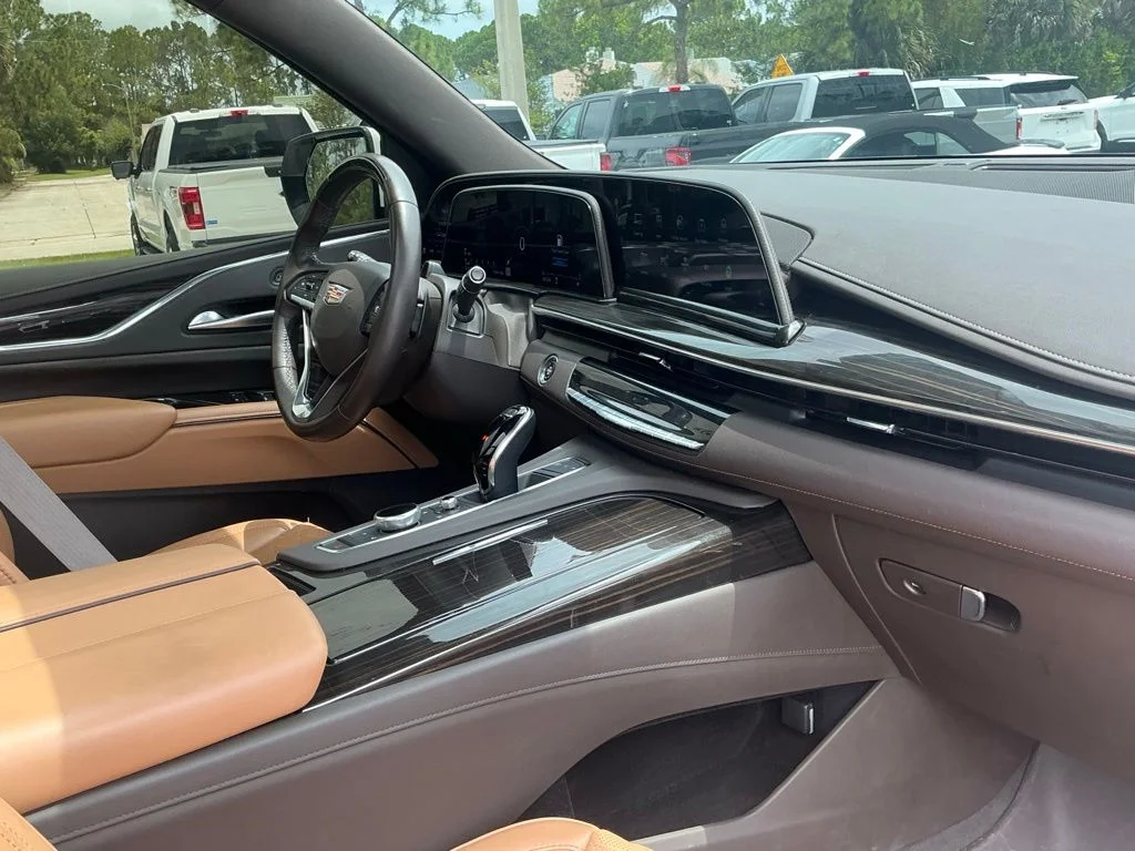 Used 2023 White Cadillac Premium Luxury image 30