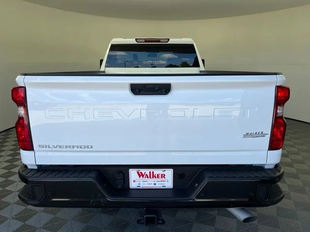 Used 2024 White Chevrolet Custom image 6