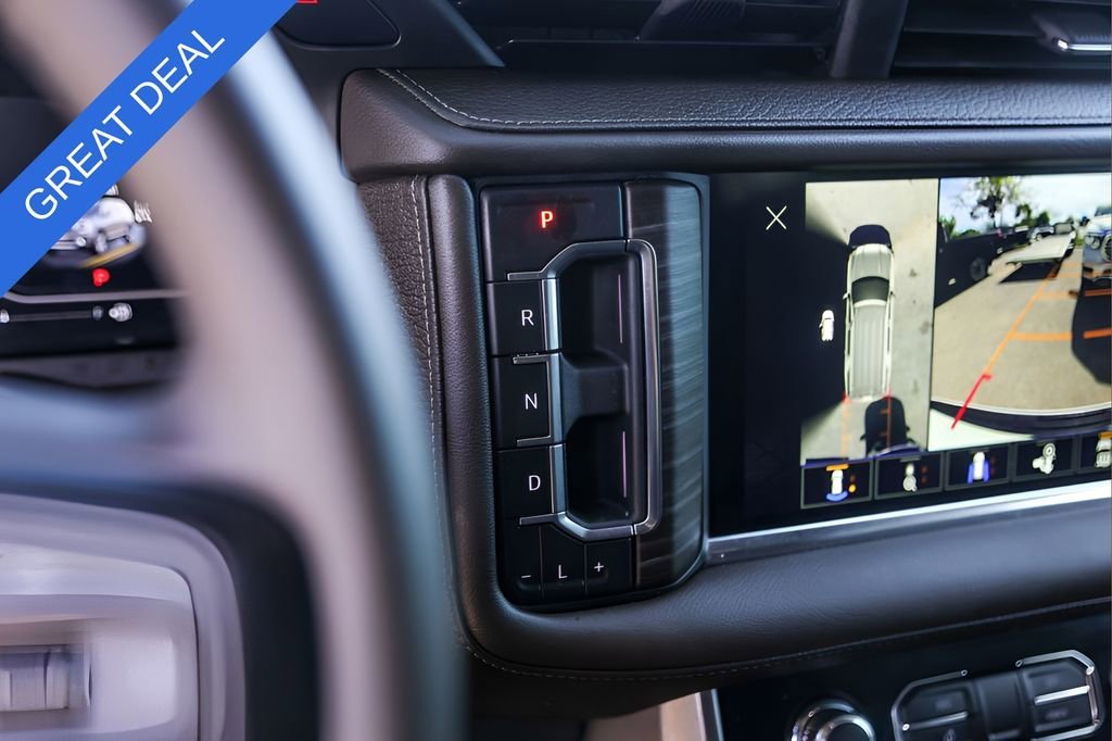 Used 2024 White Frost Tricoat GMC Denali image 18