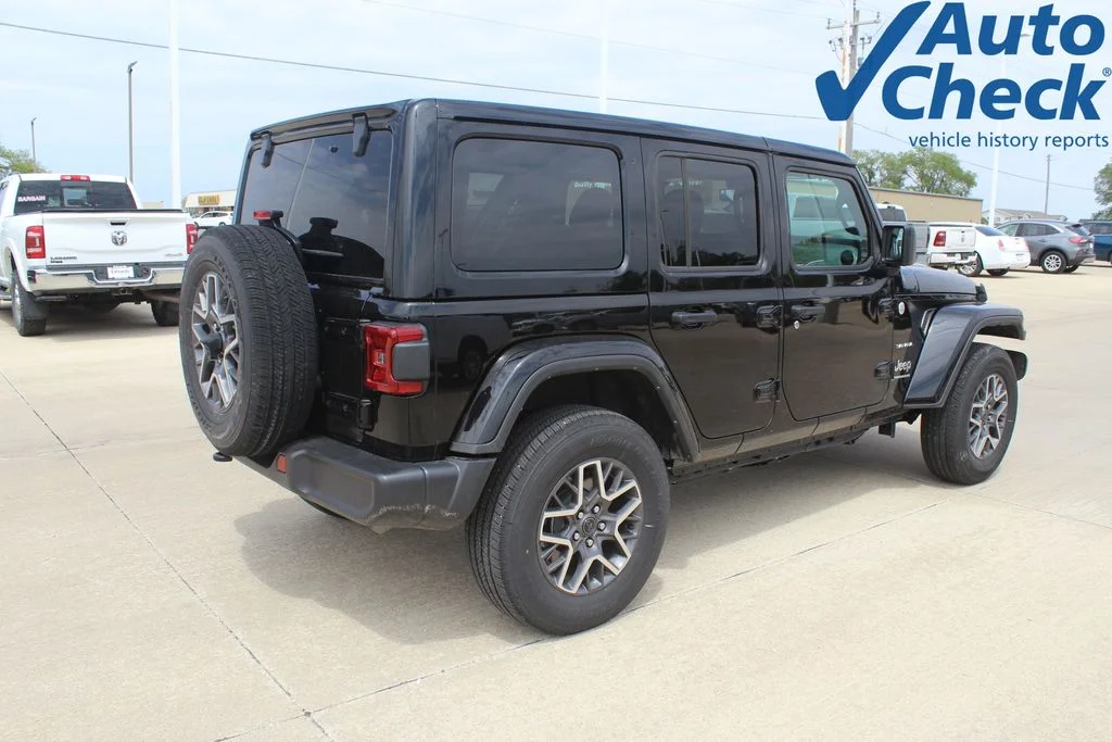 Used 2024 Black Jeep Sahara image 6