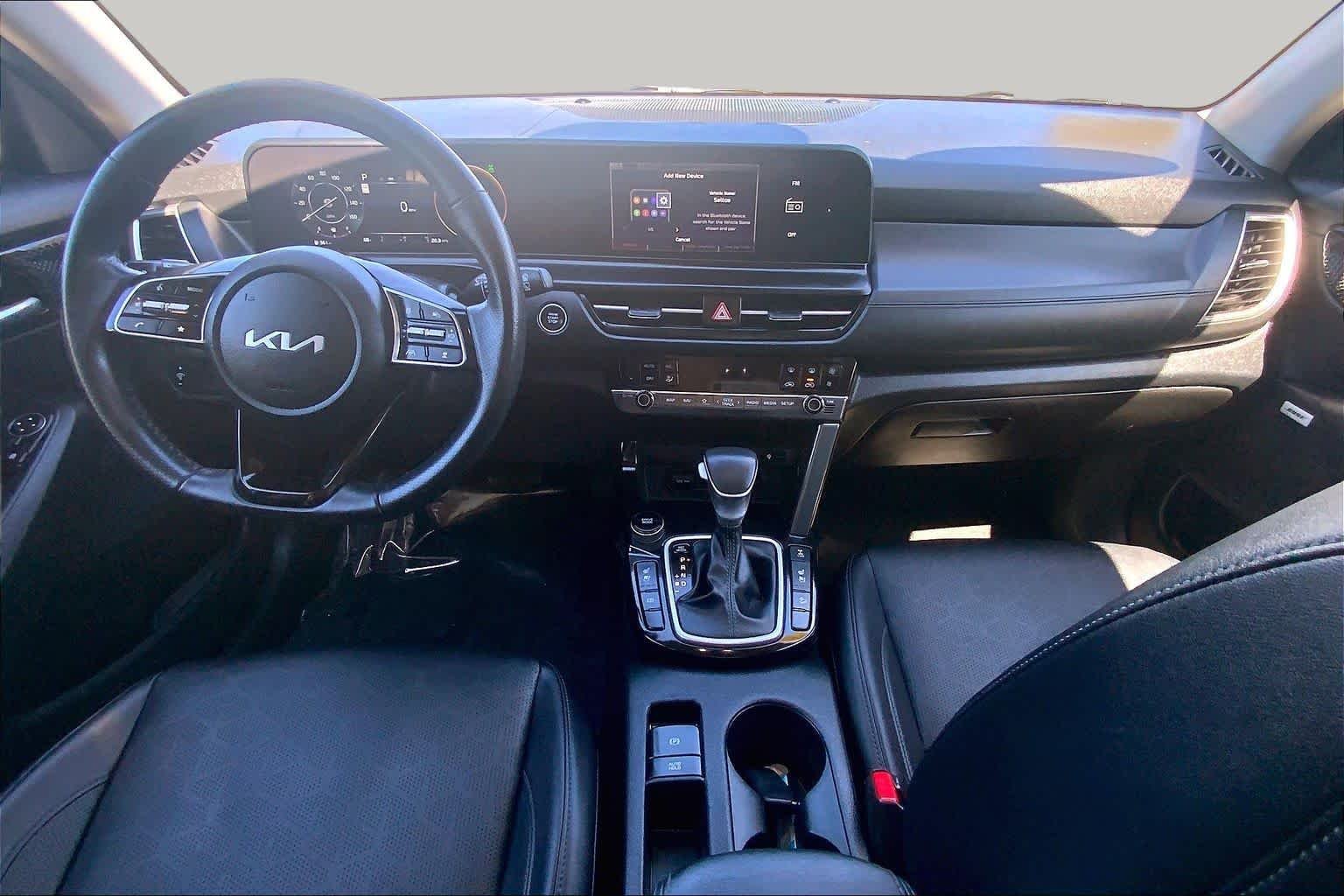 Used 2024 Pluton Blue Kia SX image 15