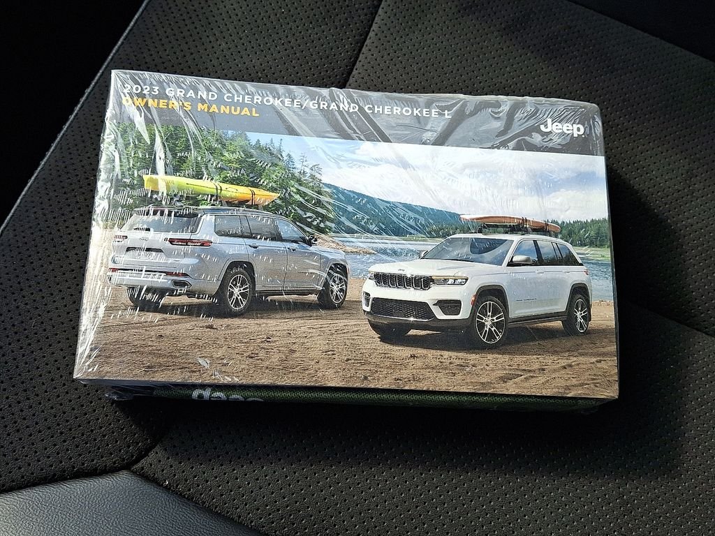 Used 2023 White Jeep Altitude X image 25