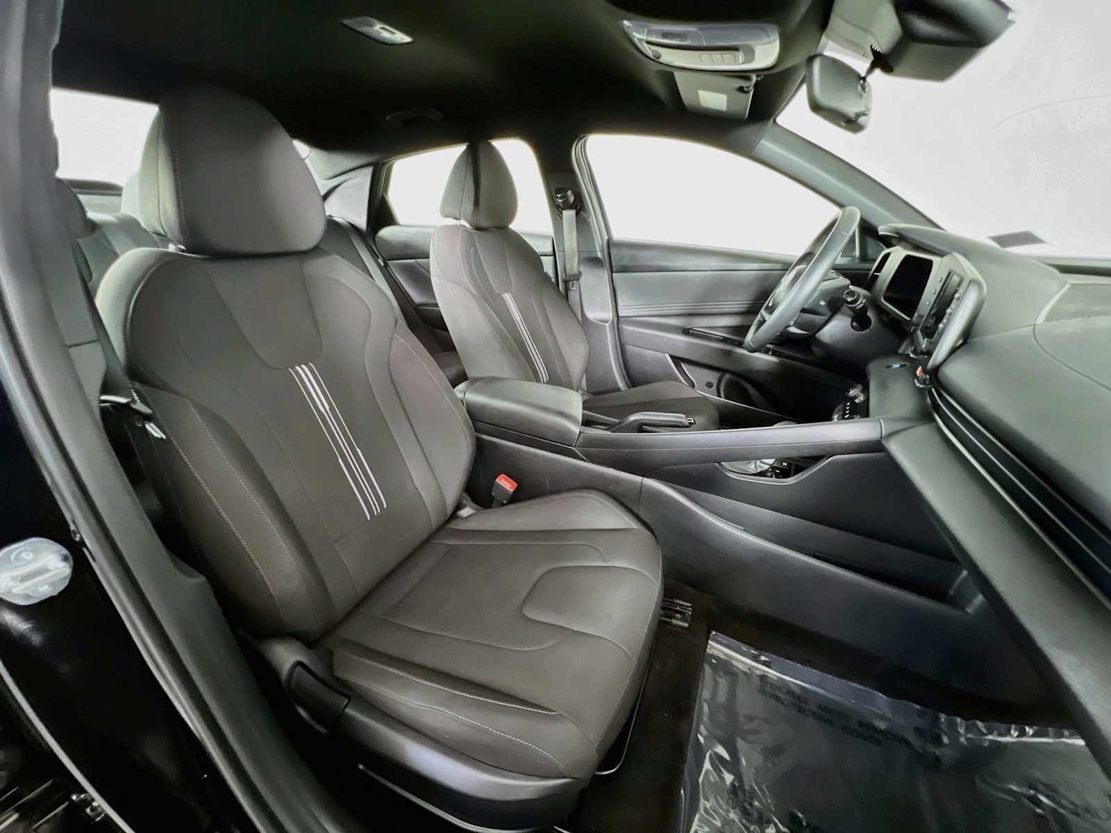 Used 2026 Abyss Black Hyundai SEL Sport image 26