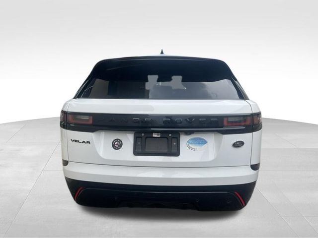 Used 2023 Fuji White Land Rover R-Dynamic S image 8