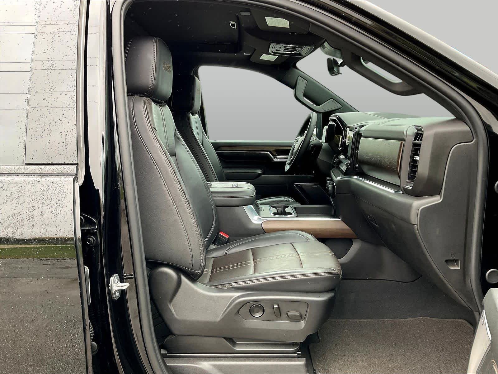 2024 Chevrolet Silverado 2500HD High Country - Photo 32