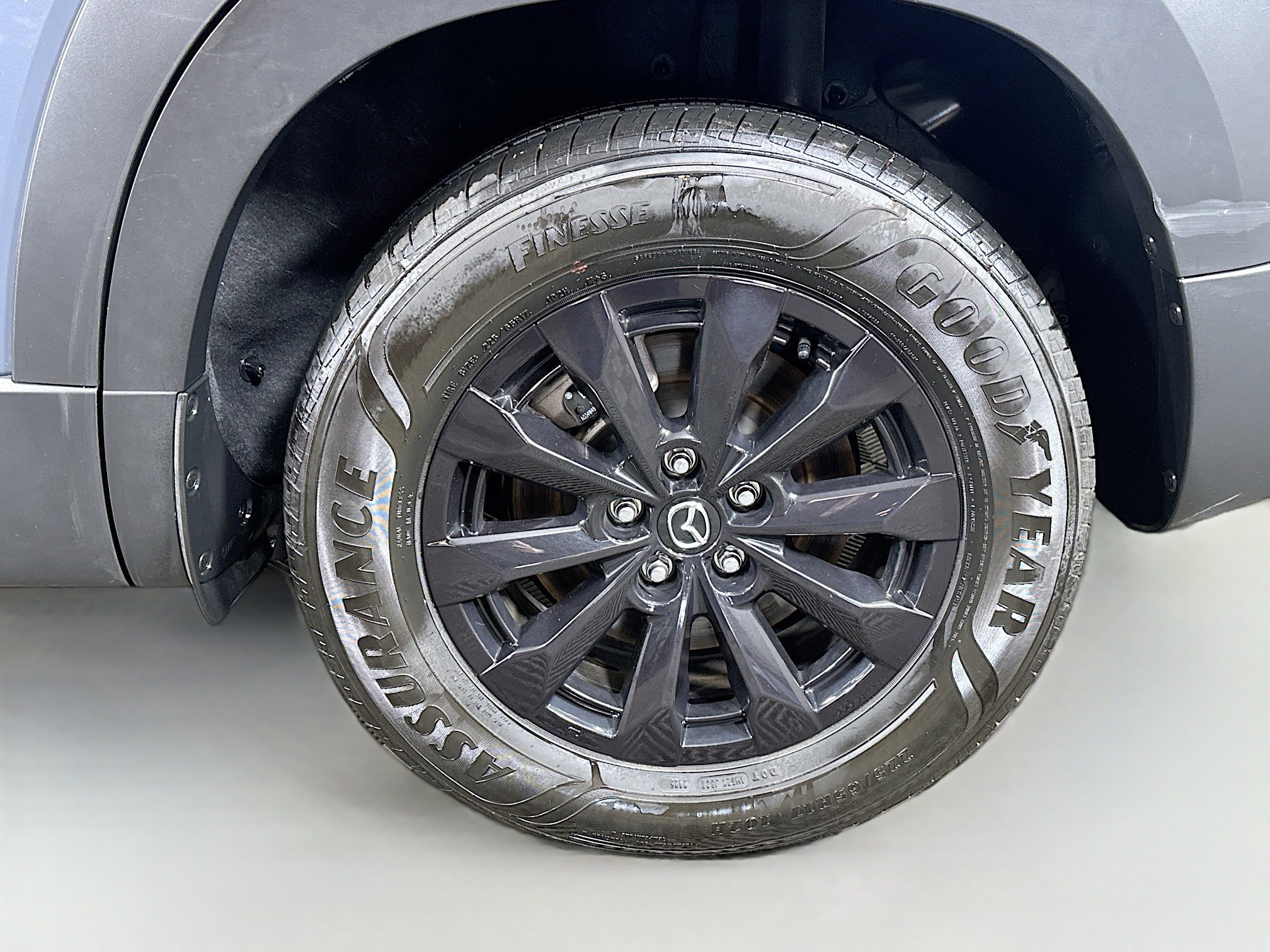 Used 2025 Polymetal Gray Metallic Mazda Premium Package image 31