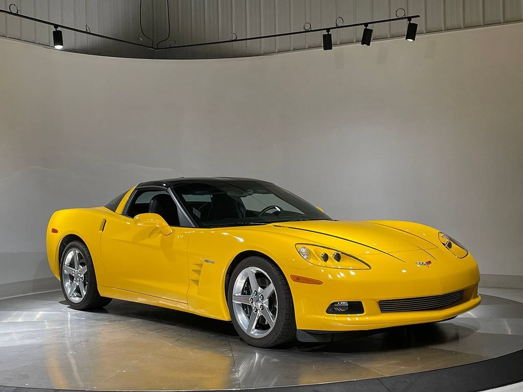 Used 2005 Millenium Yellow Chevrolet BASE image 79