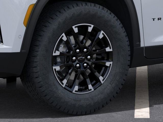New 2026 Polar White Tricoat Chevrolet Z71 image 9