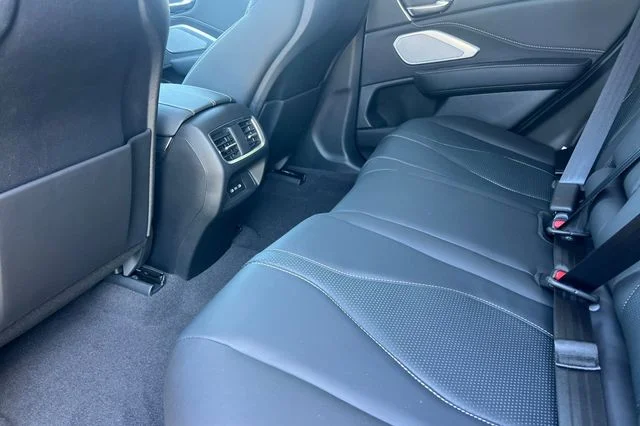 New 2026 Liquid Carbon Metallic Acura Technology Package image 9