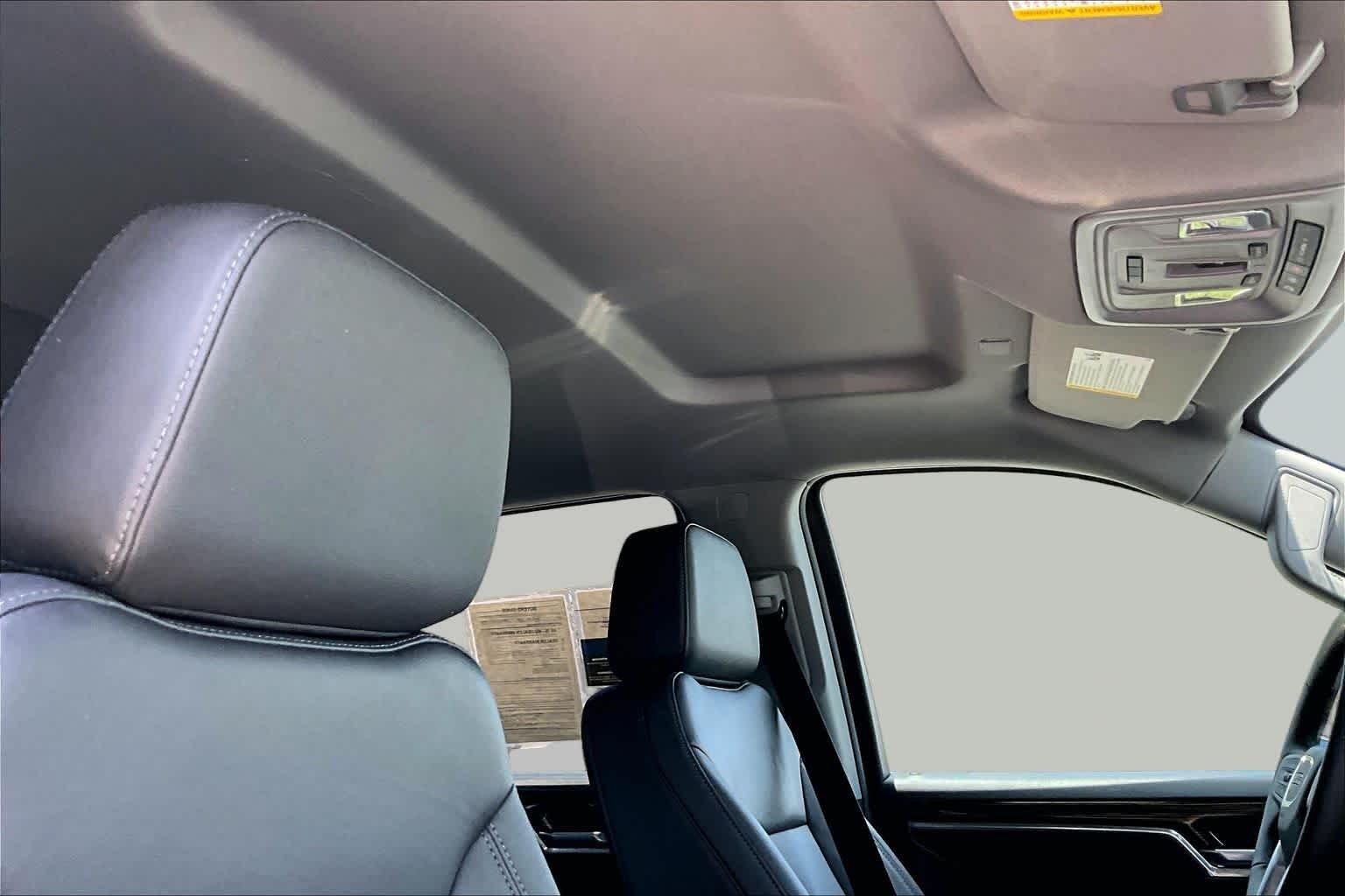 Used 2026 Summit White GMC Elevation image 14