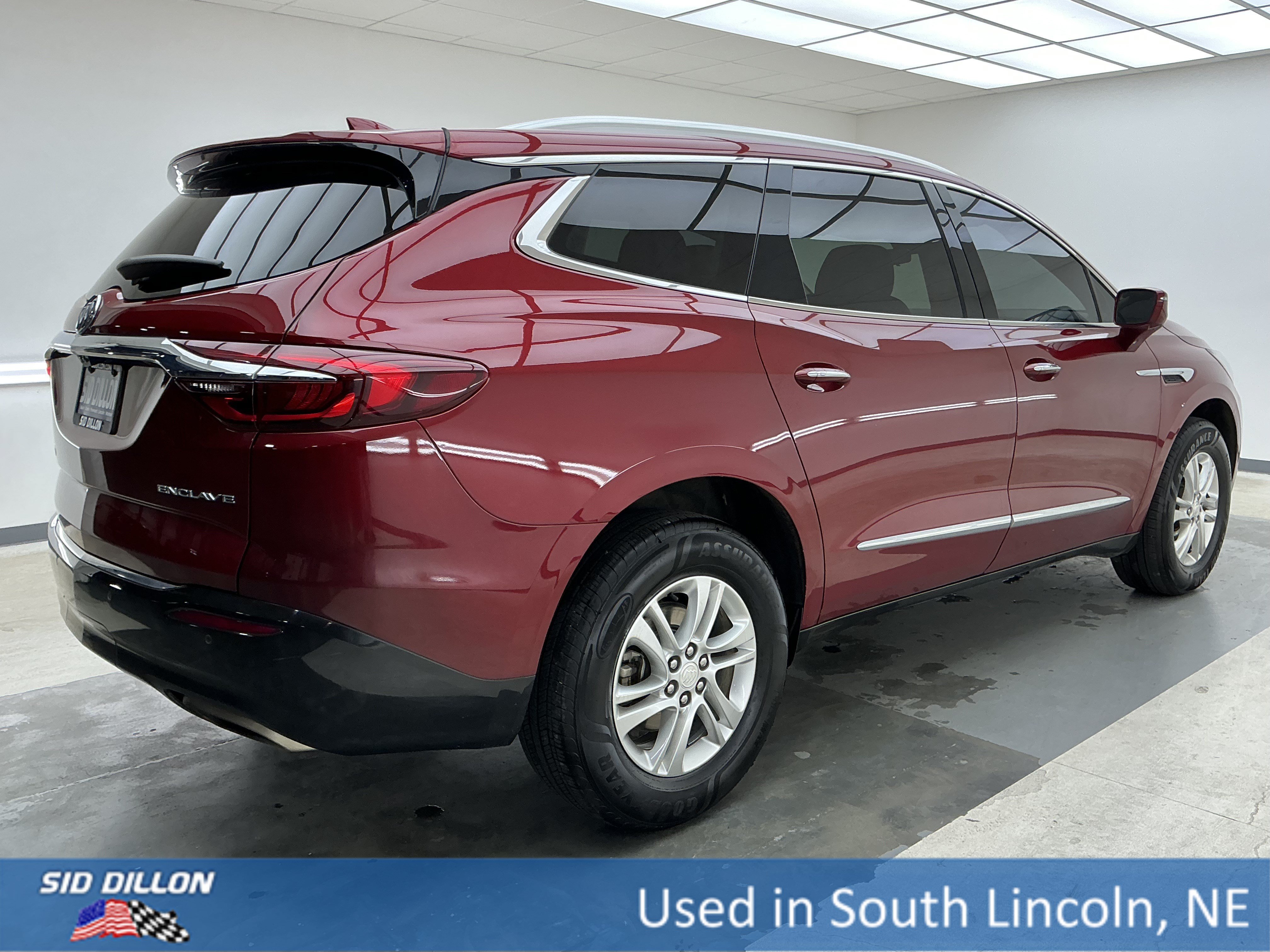 Used 2019 Red Quartz Tintcoat Buick Essence image 4