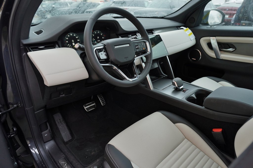 2026 LAND ROVER DISCOVERY SPORT - Image 12