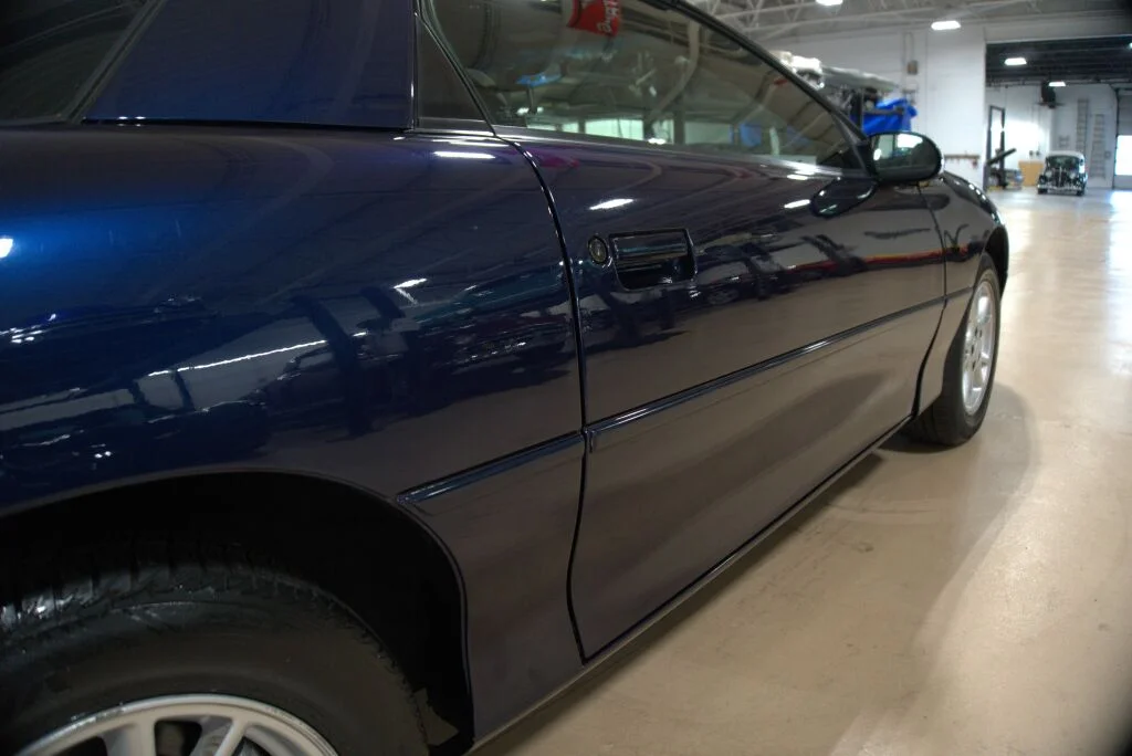 Used 2001  Chevrolet Base image 23