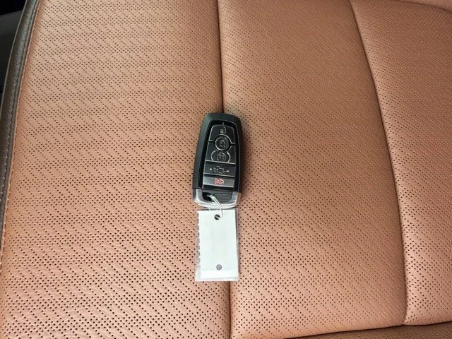 New 2027 Star White Metallic Tri-Coat Ford F-350® King Ranch® image 29