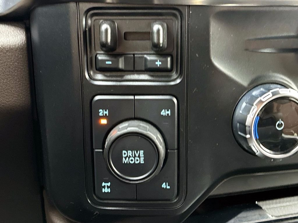 Used 2025 Blue Ford King Ranch image 32