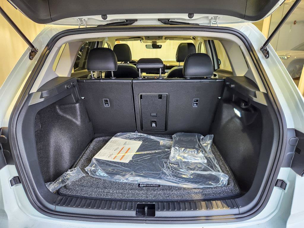 New 2026 Pure White Volkswagen 1.5T SE image 17