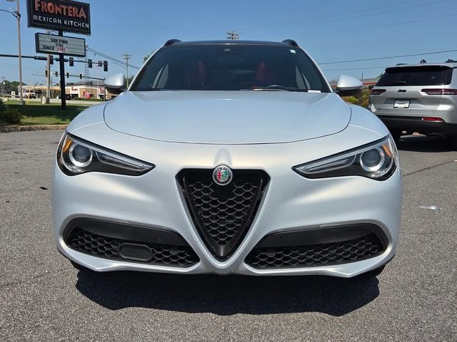 Used 2023 Gray Alfa Romeo Sprint image 2