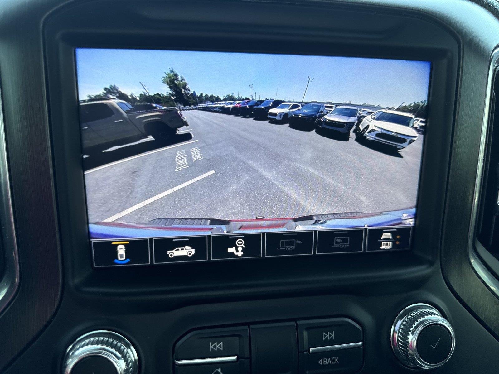 Used 2022 CAYENNE RED TINTCOAT GMC AT4 image 26