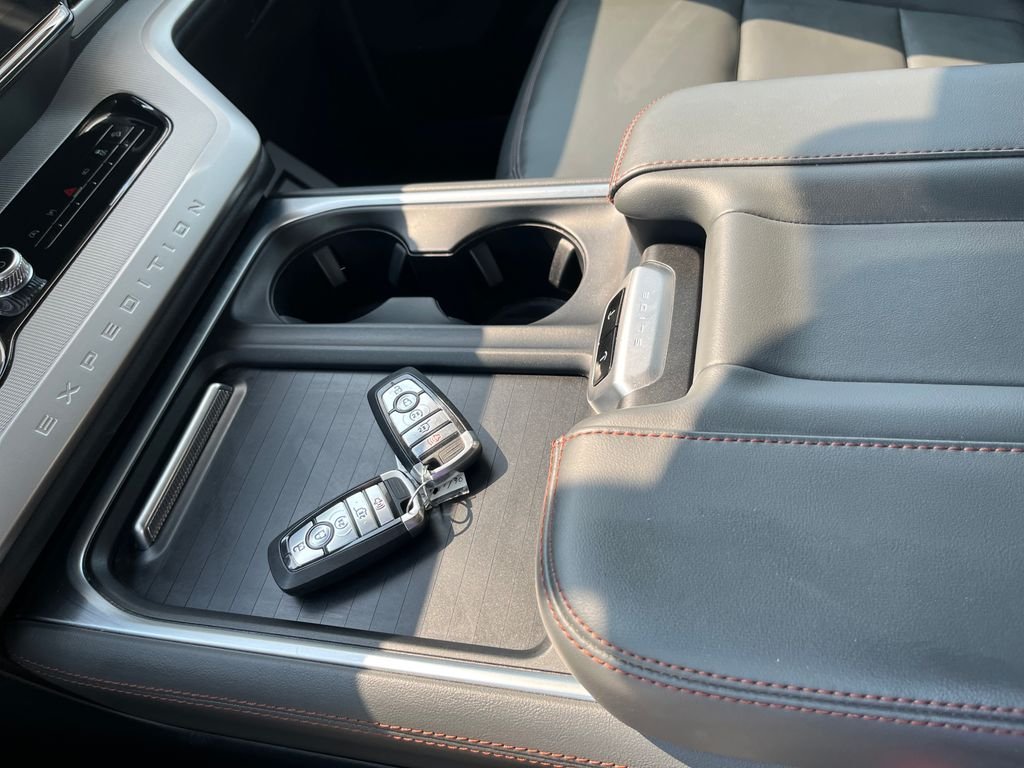Used 2025 White Ford Active image 20