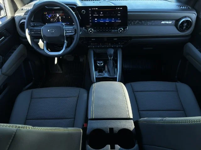Used 2025 White Chevrolet ZR2 image 18