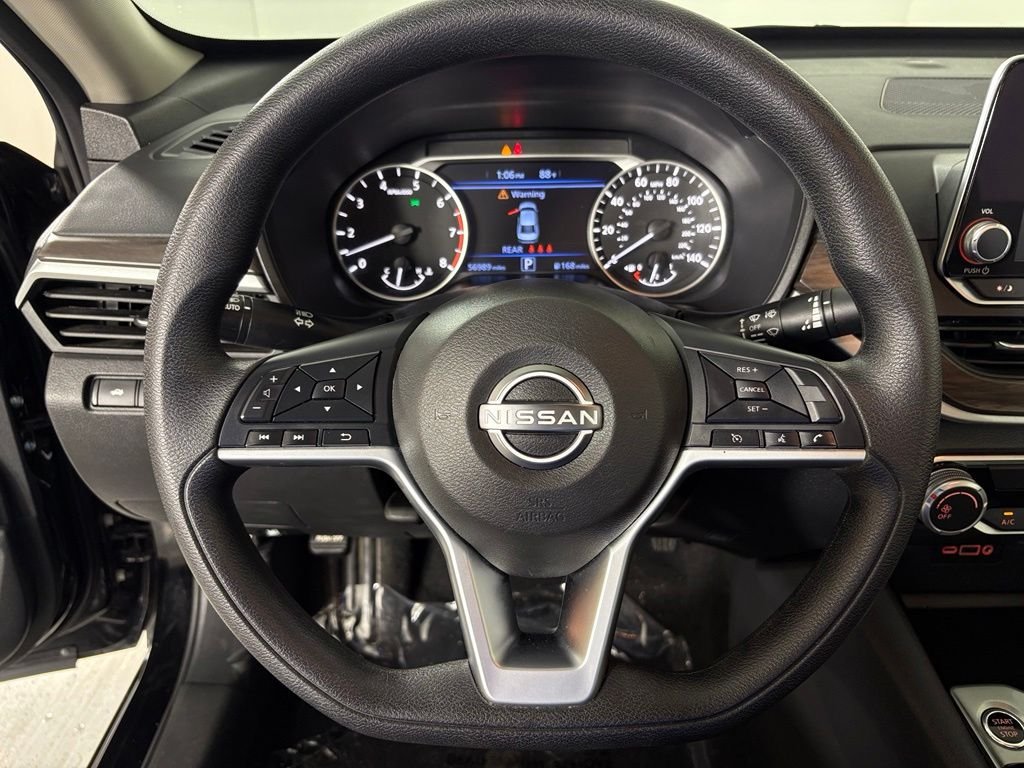 Used 2024 Black Nissan 2.5 SV image 17