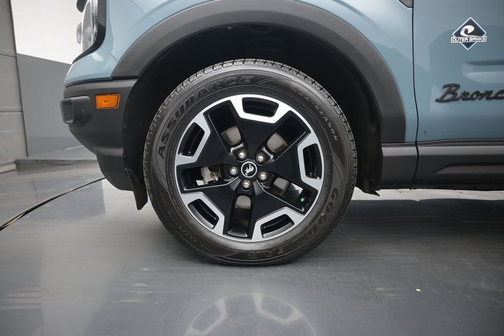 Used 2022 Gray Ford Outer Banks image 26