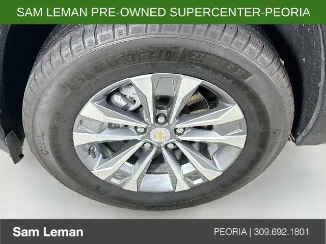 Used 2025 Gray Chevrolet LT image 28