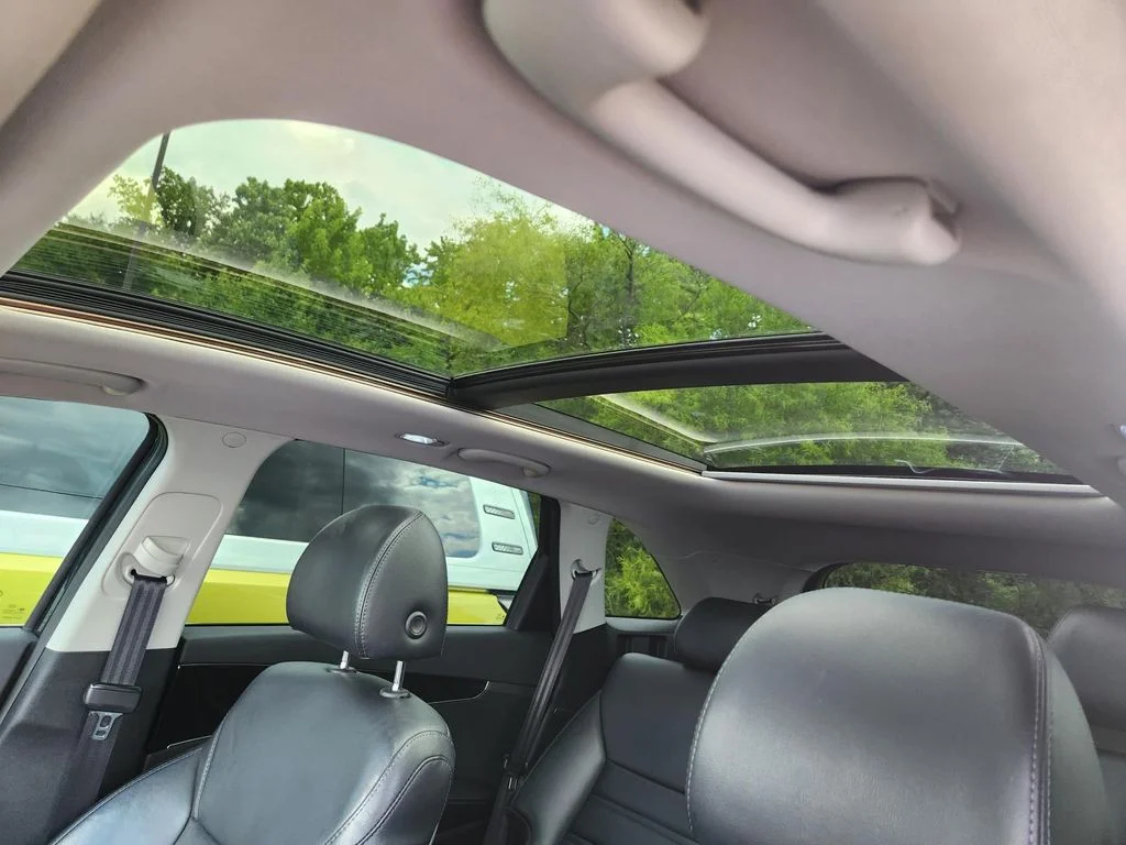 Used 2020 Black Kia EX image 3