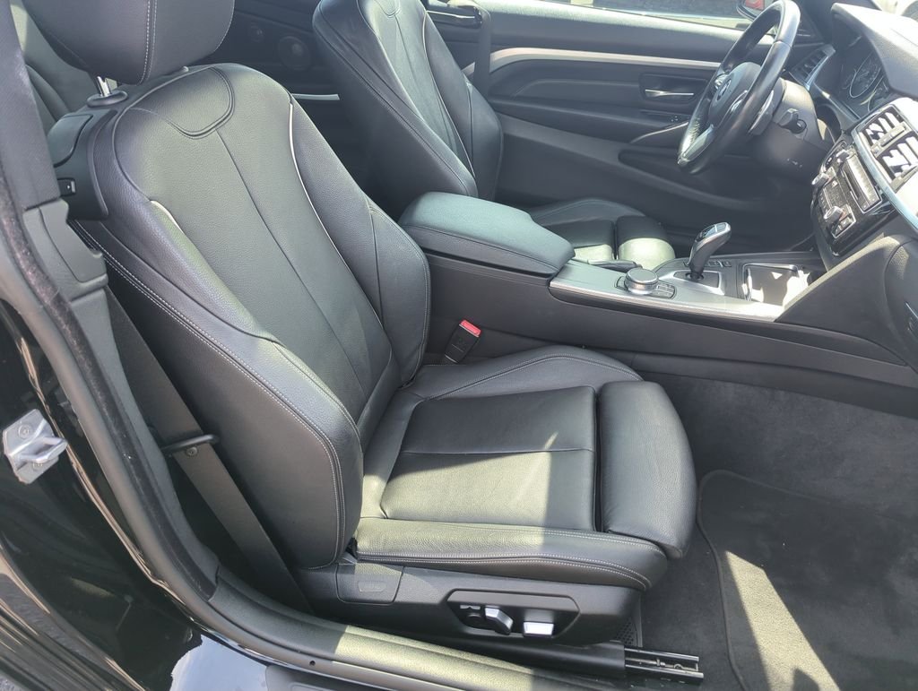 Used 2019 Black BMW 440i image 33