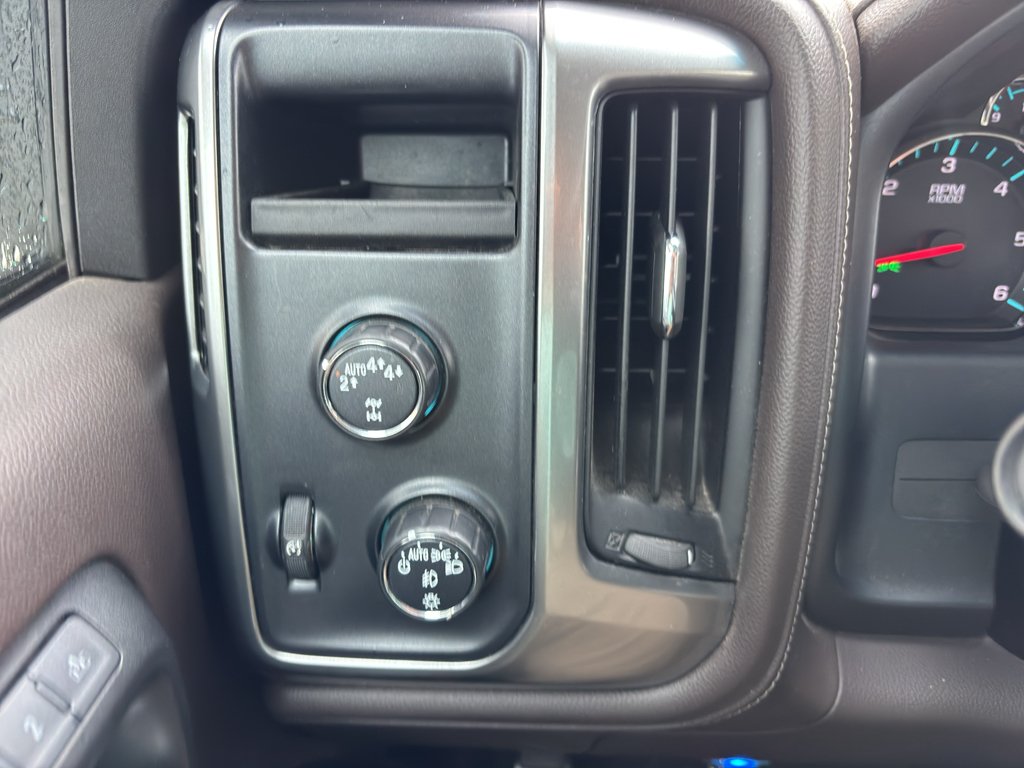 Used 2017 Summit White Chevrolet LTZ image 8