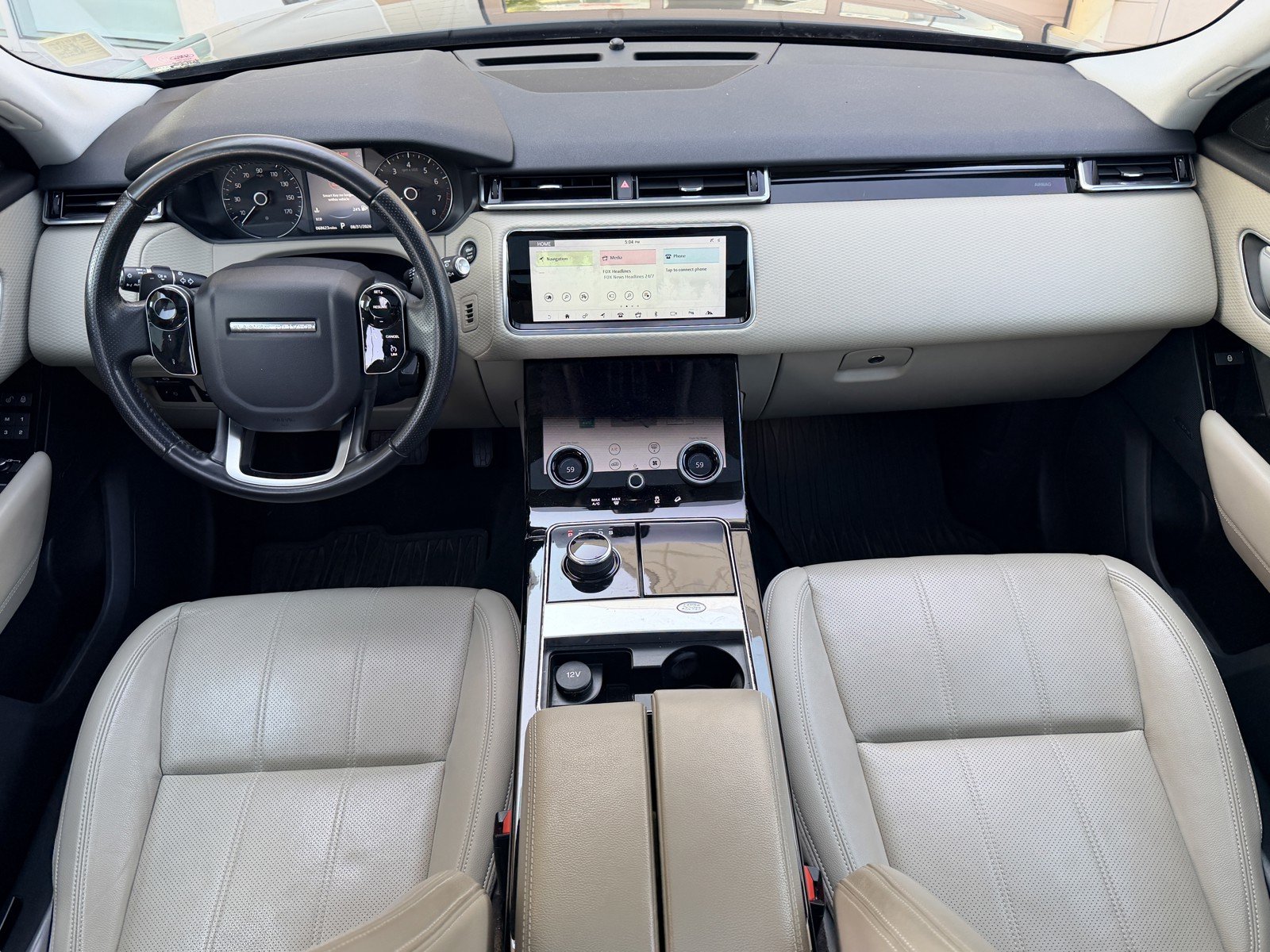 Used 2018 Narvik Black Land Rover S image 18