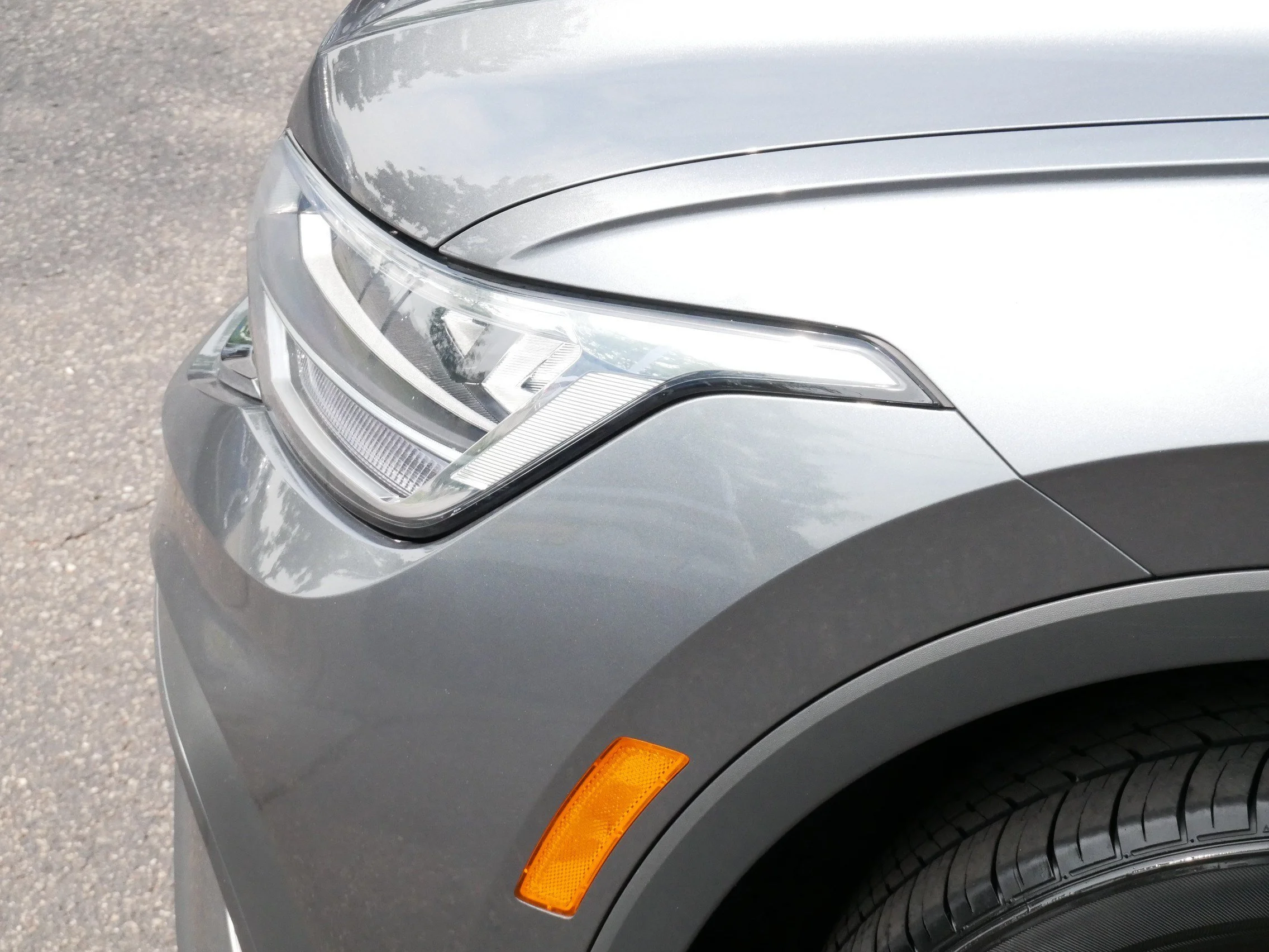 Certified Used 2023 Platinum Gray Metallic Volkswagen SE image 16