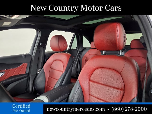 Used 2022  Mercedes-Benz GLC 300 image 13