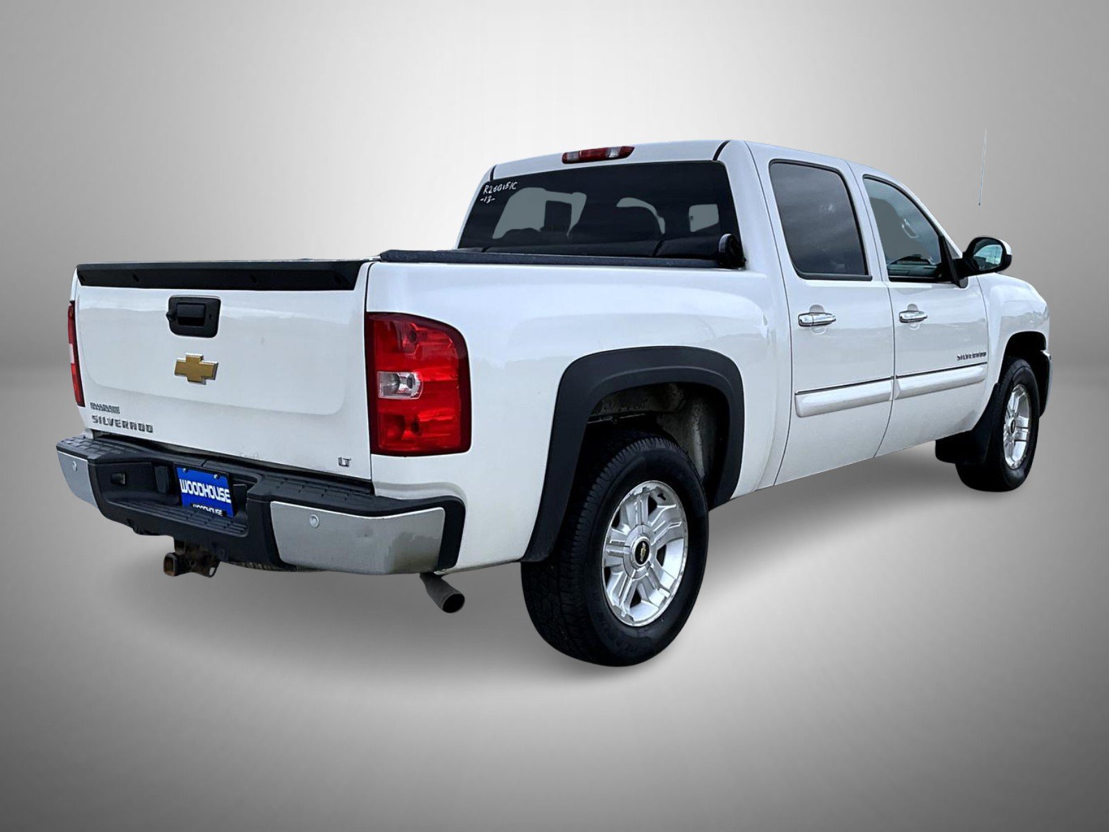 Used 2013 White Chevrolet LT image 5