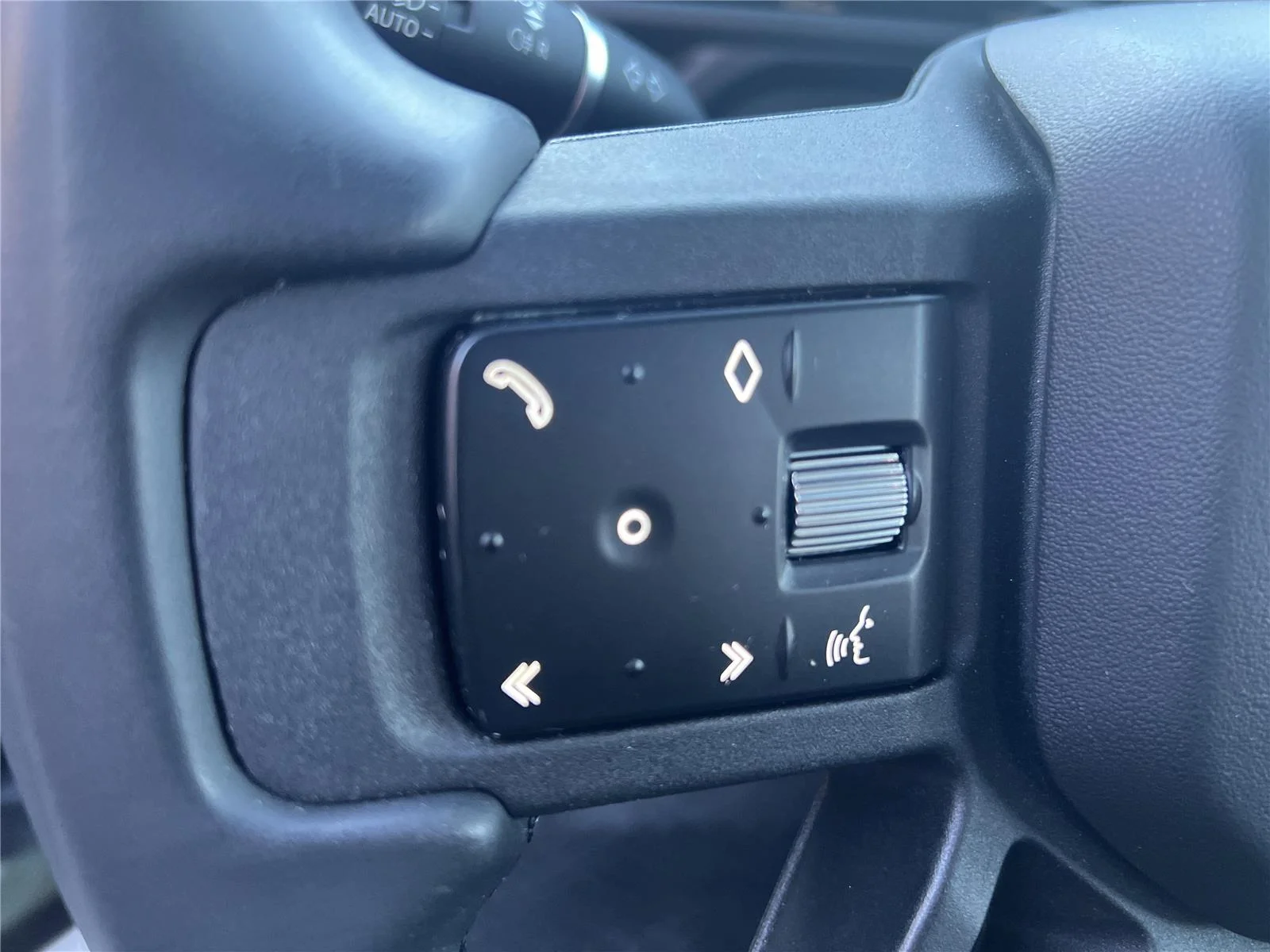 Certified Used 2023  Land Rover 75th Edition image 14