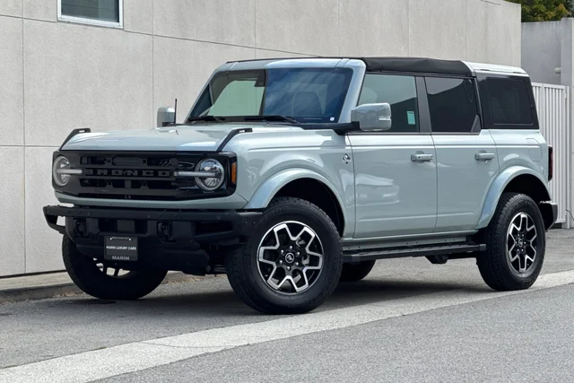 2024 Ford Bronco Outer Banks