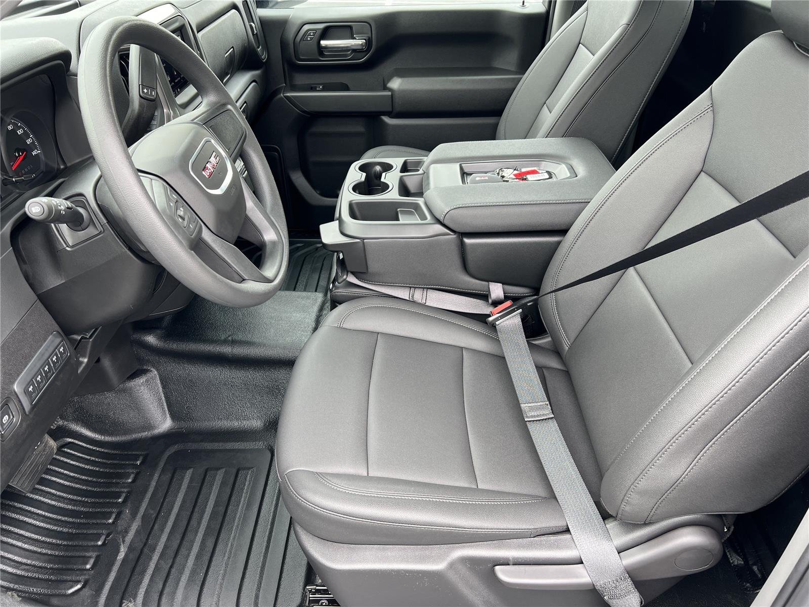 2025 GMC Sierra 2500HD Pro - Photo 9