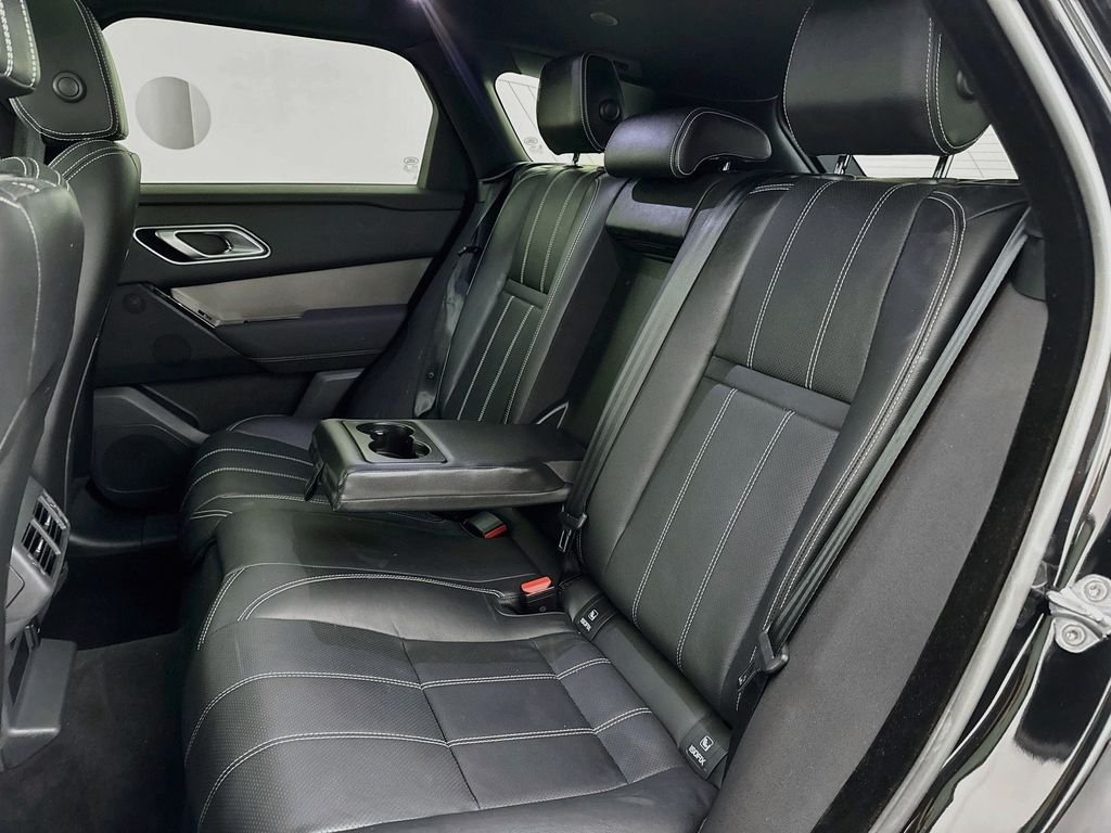 Used 2022 Black Land Rover S image 25