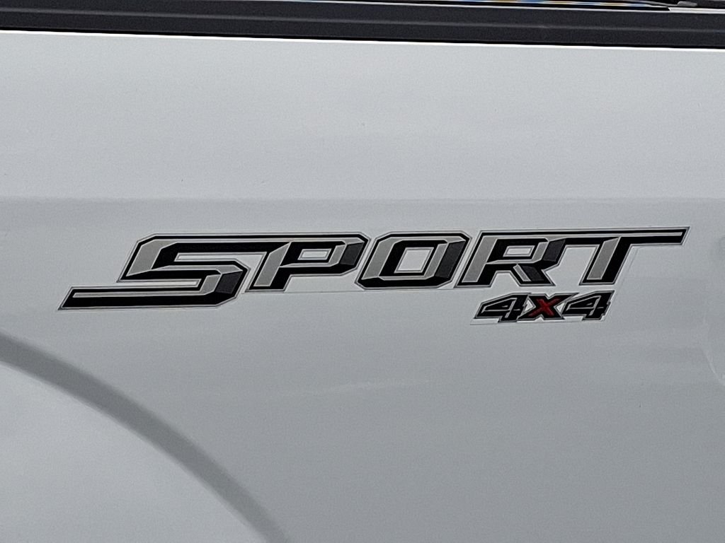 Used 2017 White Ford  image 31