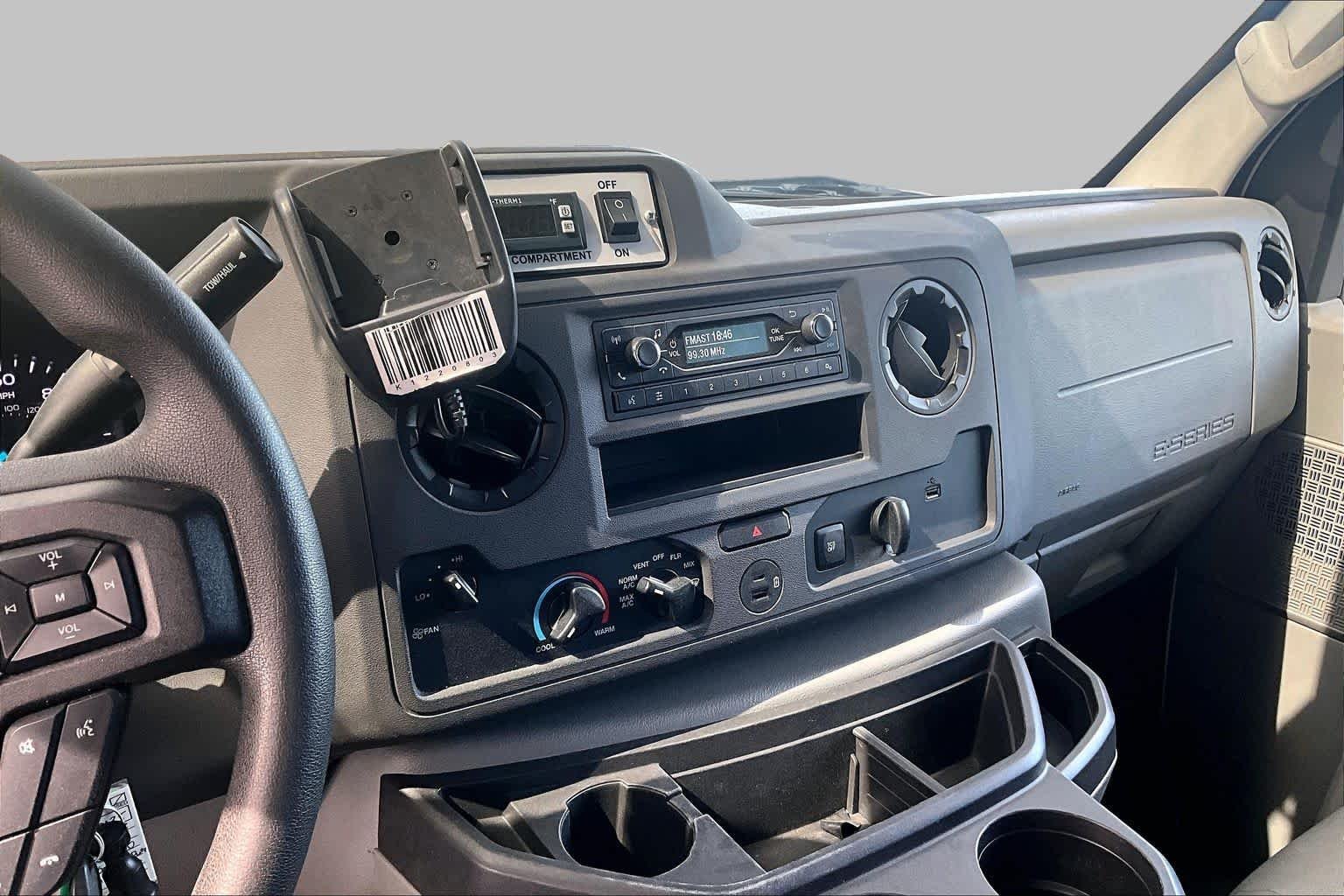Pre-Owned 2023 Ford E-Series Cutaway