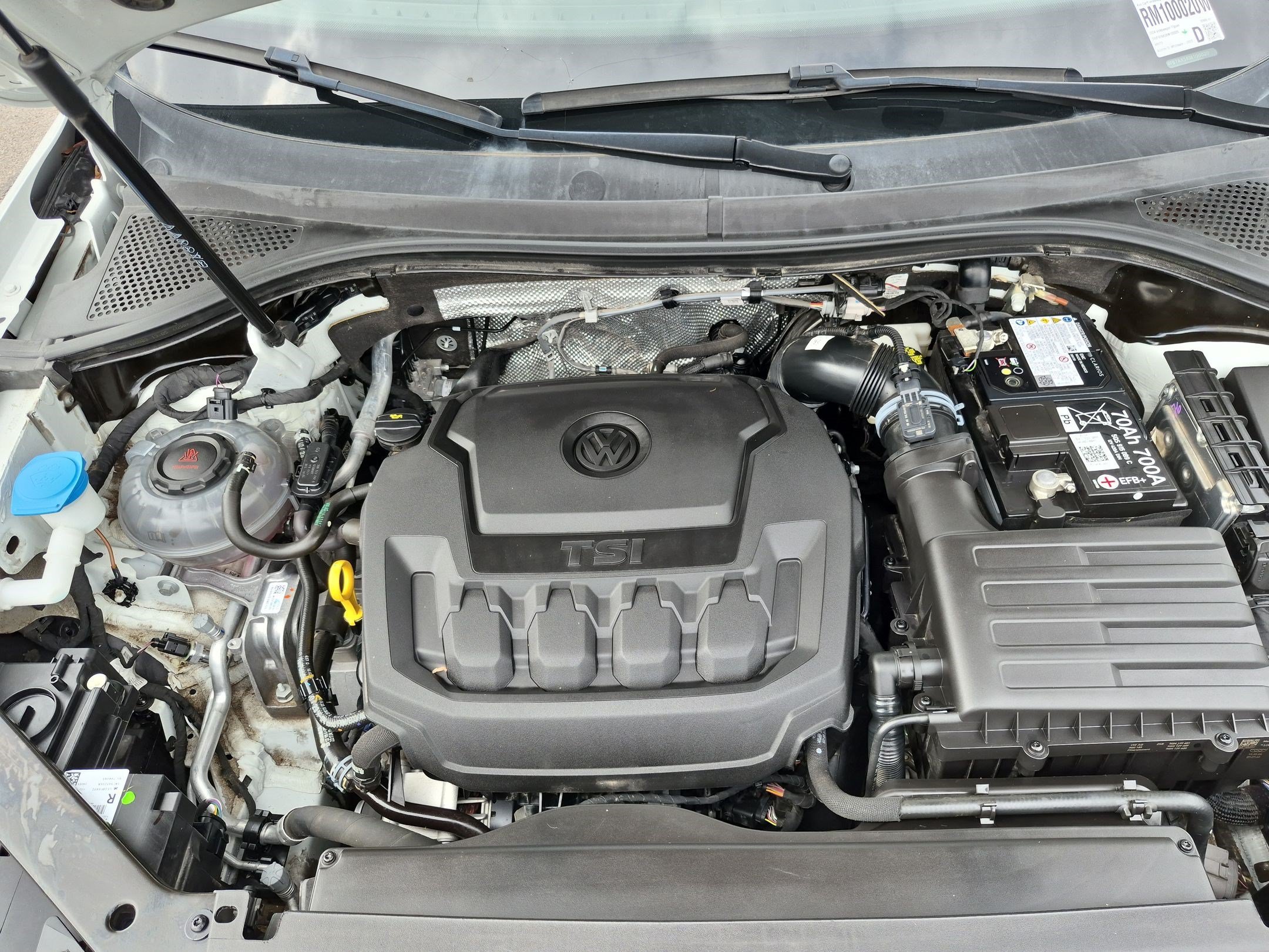 Certified Used 2024 Pure White Volkswagen S image 33