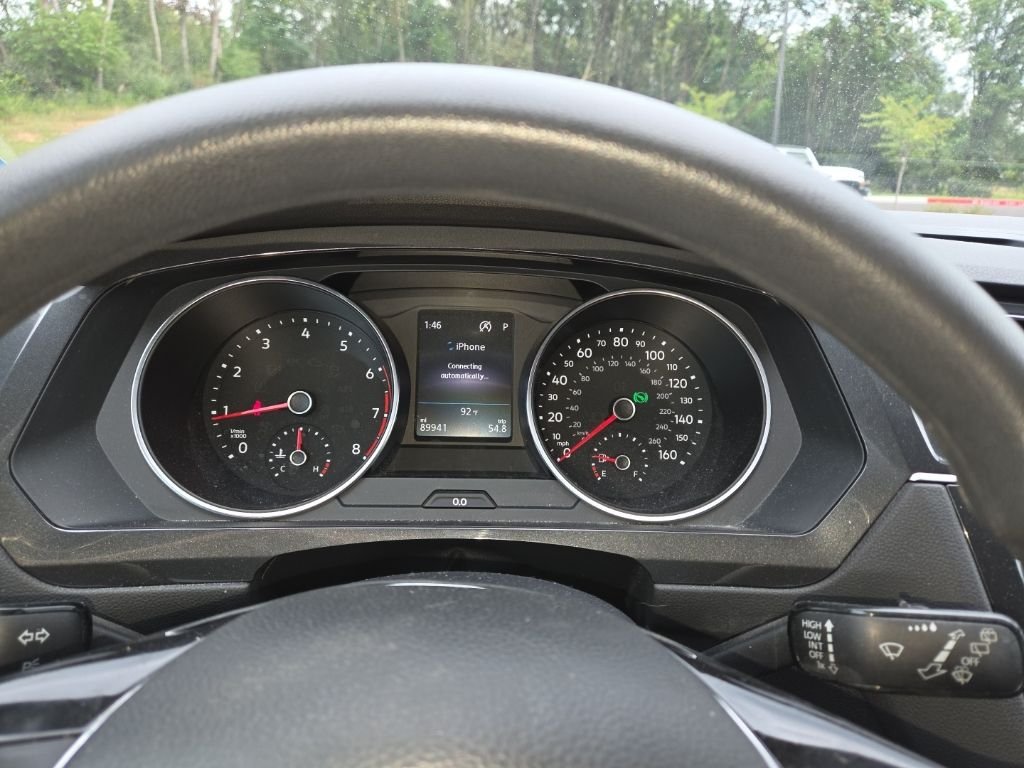 Used 2018  Volkswagen 2.0T S image 7